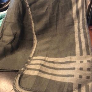 BB Dakota Poncho